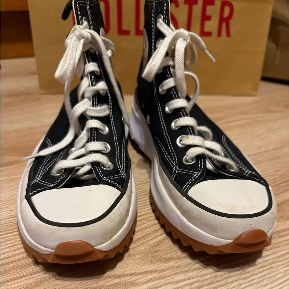 Black and White Converse High-Top Run Star Hike Sneakers- Like New - Picture 5 of 13